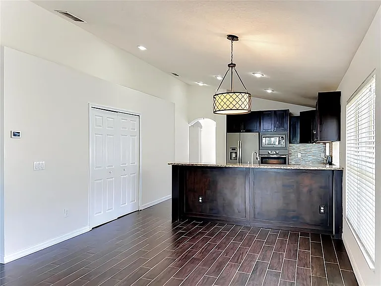 1045 Willow Branch Dr — Photo 22