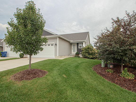 5th image of 13615 Legends View Ct Unit 1