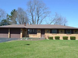 1143 W Blackhawk Dr, Byron, IL 61010