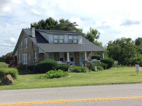 2nd image of 4905 Hodgenville Rd