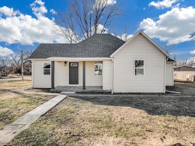 1203 N Logan St, Newton, KS, 67114