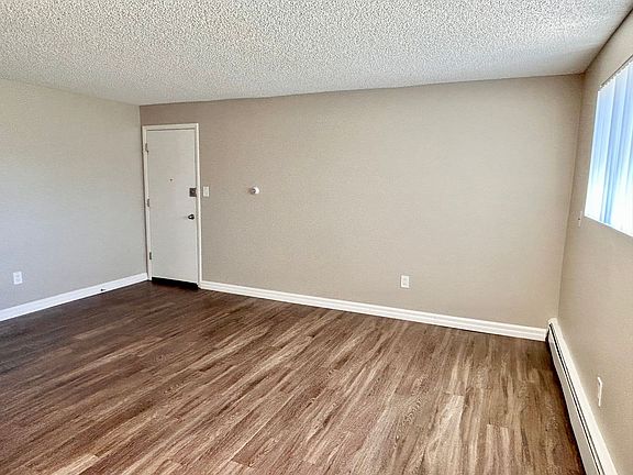 4th image of 5361 S Delaware St #986e34a3d