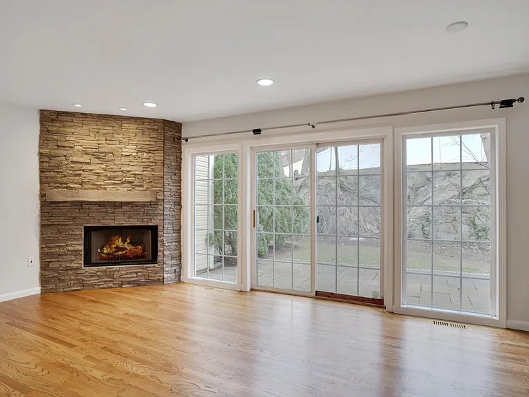 18 Rippowam Rd #2B — Photo 3