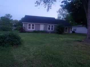 29 Lexington Dr, Fairview Heights, IL 62208