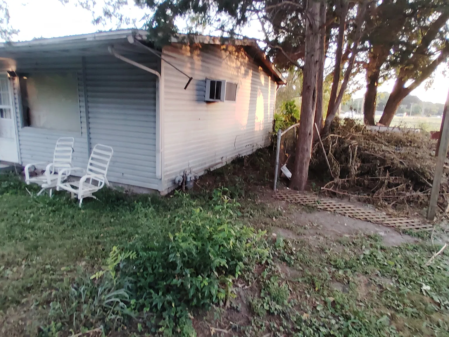 3 bed, 1075 sqft, $800 — Photo 3