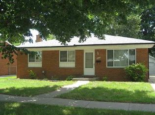 8354 Christine St, Warren, MI 48093