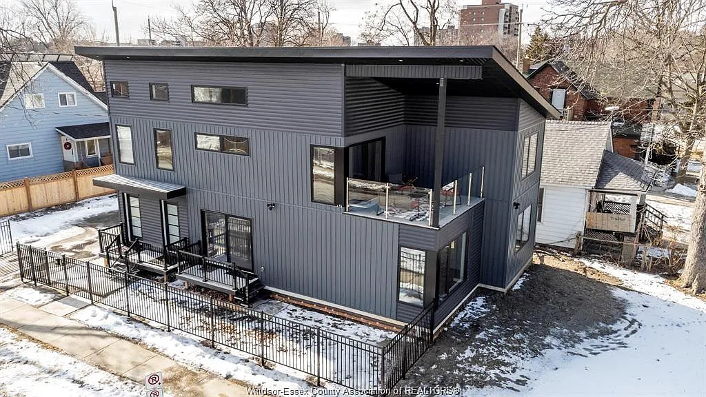 3 bed, 1.5 bath, $2,250 — Photo 3