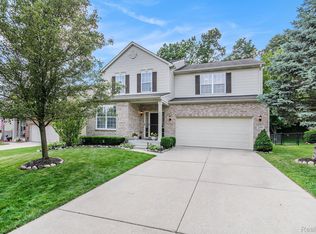 2595 Compton Dr, Waterford, MI 48329