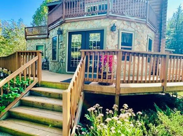 3878 Bock Rd, Barhamsville, VA 23011