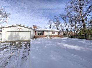 246 Southmoreland Pl, Decatur, IL 62521