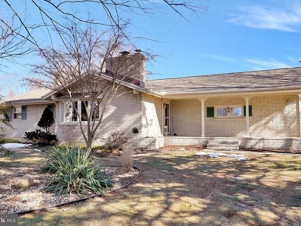 1st image of 13407 Linda Ln