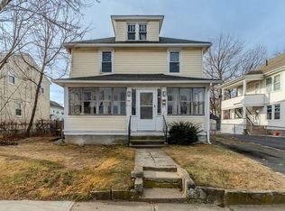 237 East St, Springfield, MA 01104