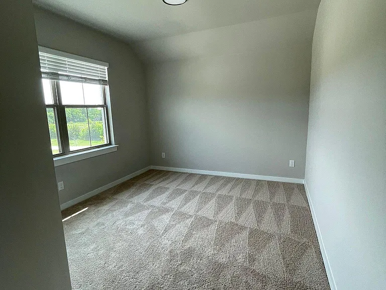 1101 Mahogany Dr — Photo 25