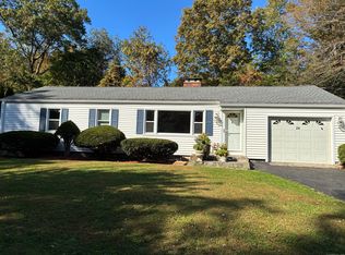 24 Maple Ter, Monroe, CT 06468