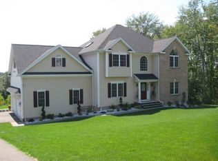 5 Sydney Ln, Cromwell, CT 06416