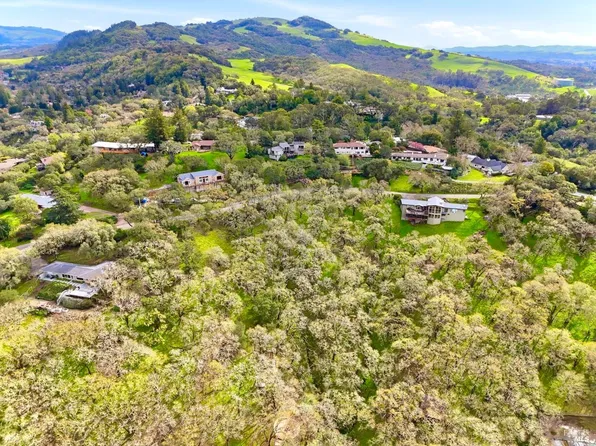 3494 Holland Drive, Santa Rosa, CA 95404