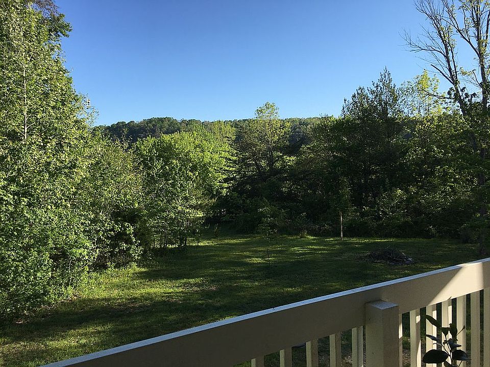 2nd image of 2015 Cliff View Dr S