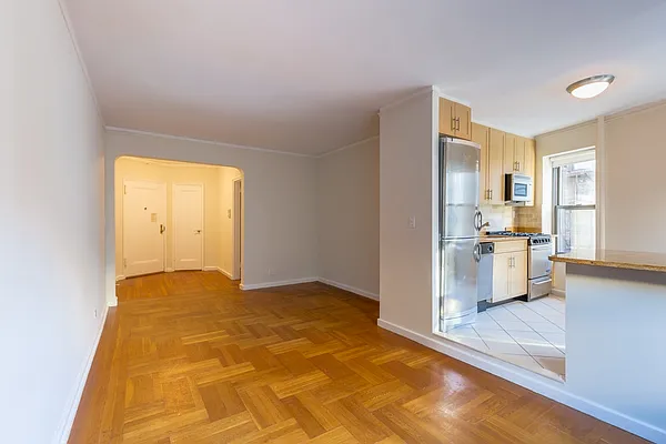 Rented by Stonehenge NYC LLC | media 4