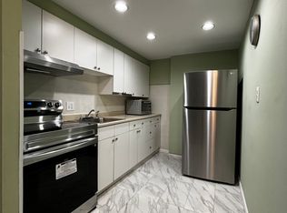 172 River St #B4, Waltham, MA 02453