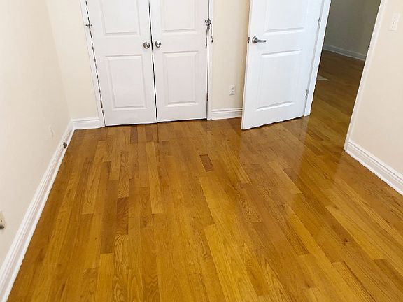 3rd image of 2934 Newtown Ave APT 2B