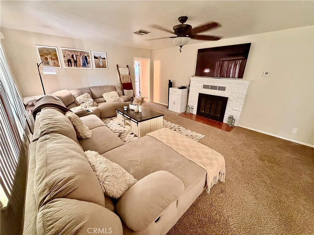 2 bed, 1540 sqft, $2,250 — Photo 4
