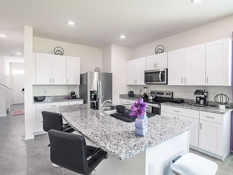 1456 Isleta Loop — Photo 19