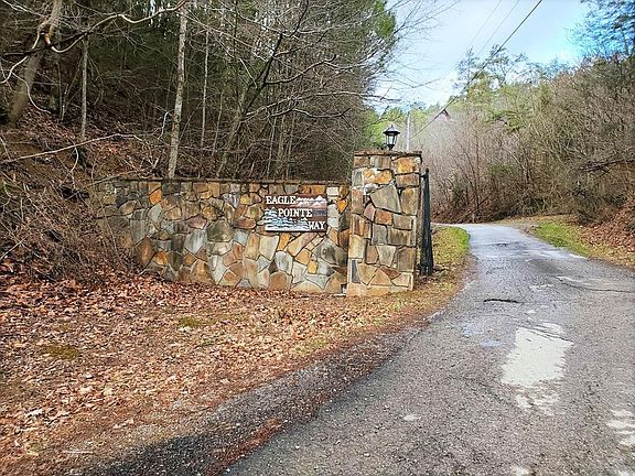 2nd image of 1 W Mill Creek Rd Lot 1