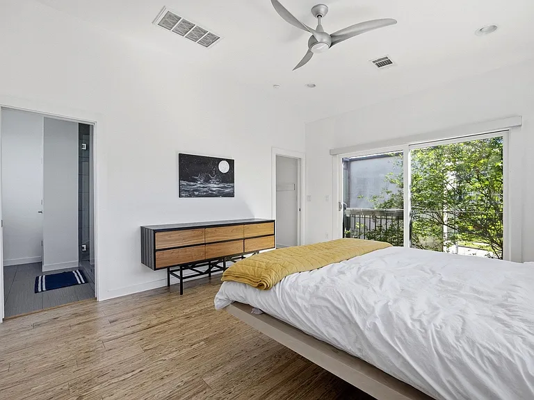 1606A Salina St — Photo 13