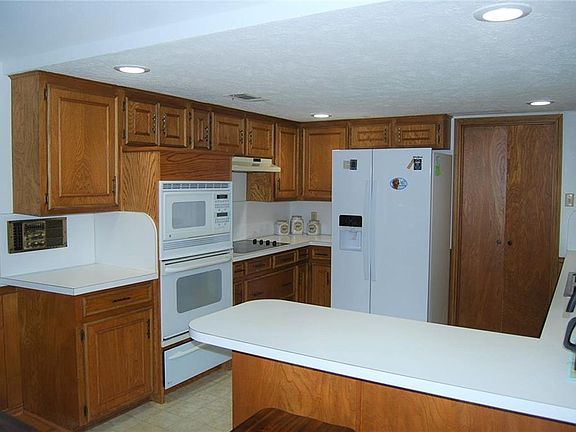 4th image of 2002 W Princeton Dr