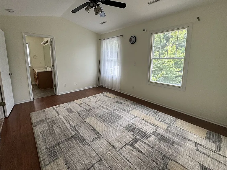 2723 Hampton St — Photo 11