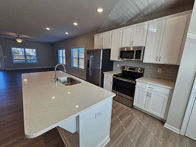 4 Silver Ln — Photo 12