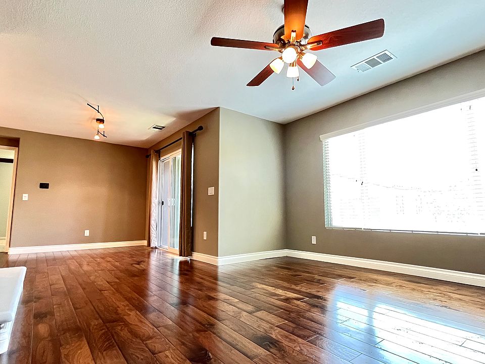 1st image of 28406 Casselman Ln
