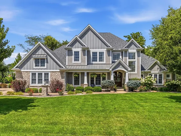1502 Riverwood Point, Mahomet, IL 61853