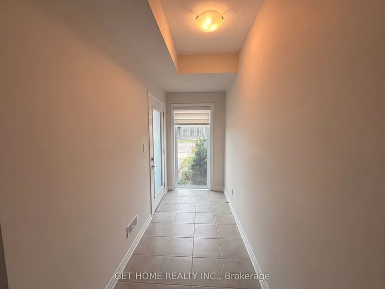 696 Benninger Dr — Photo 11