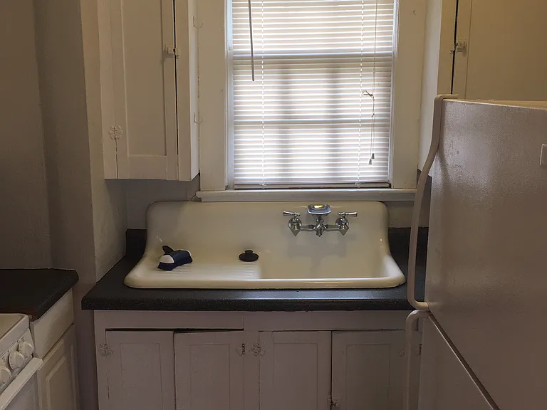 316 Caplewood Dr — Photo 16