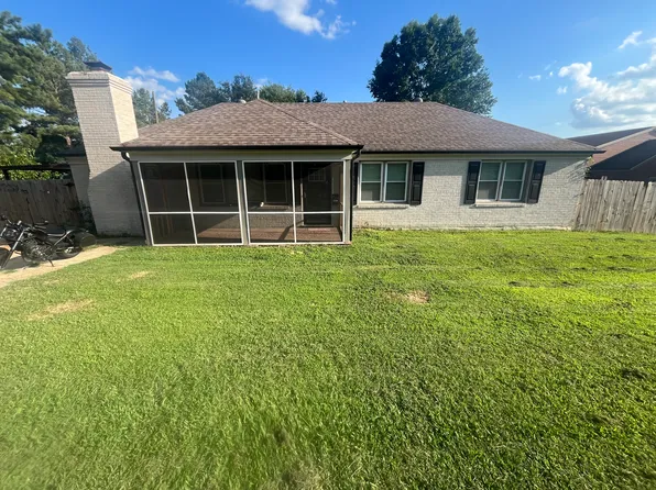 4885 Park Ave, Memphis, TN 38117