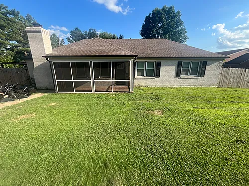 4885 Park Ave Photo 1