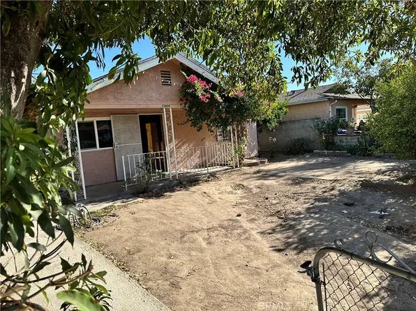 13614 Sayre St, Sylmar, CA 91342