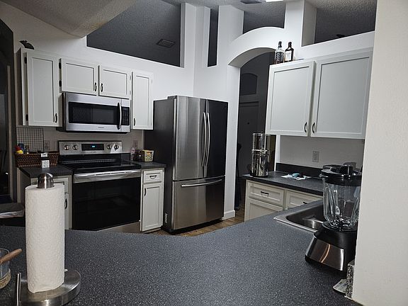 3rd image of 3589 Egret Dr