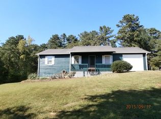 961 Park St, Loganville, GA 30052