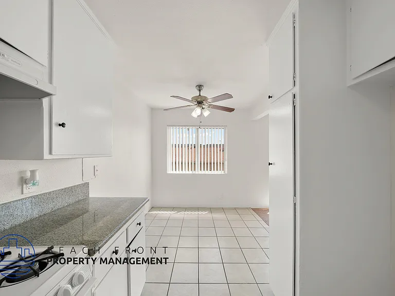 3612 W. 102nd St. — Photo 14