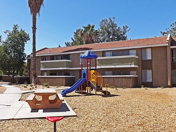 5th image of 2098 W Acacia Ave #74d7d4cfa