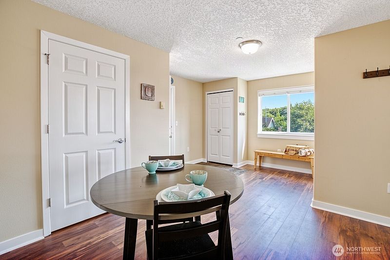 3rd image of 262 Oyhut Bay Boulevard SW #301