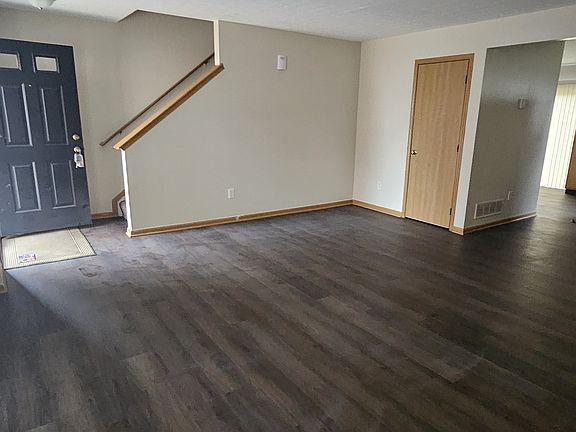 2nd image of 8568 Clover Glade Dr