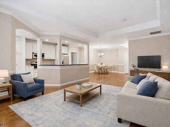 2nd image of 89 Ridgeview Ln