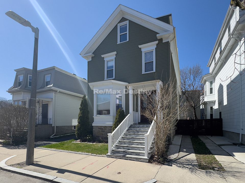 2nd image of 22 Laurel St #2
