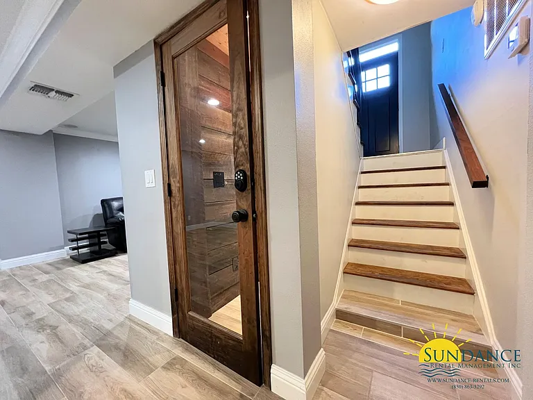 132 Sotir St NW — Photo 11