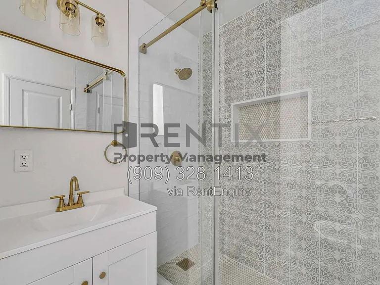 1921 Junipero Ave — Photo 20