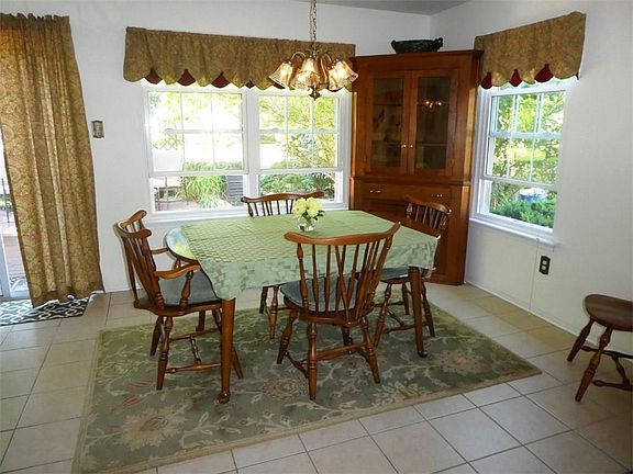 5th image of 157 Coburn Ln #0