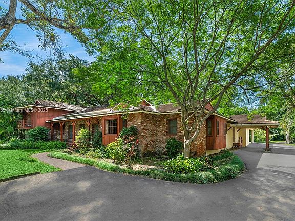 5th image of 5440 Hammock Dr